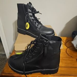 Steve Madden Girls Size 5 Black Boots